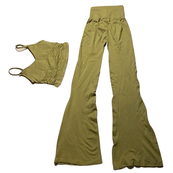 Free People SET Good Karma Ruched Top and Flare Pant in Dusted Military XS/S NEW - Picture 3 of 10